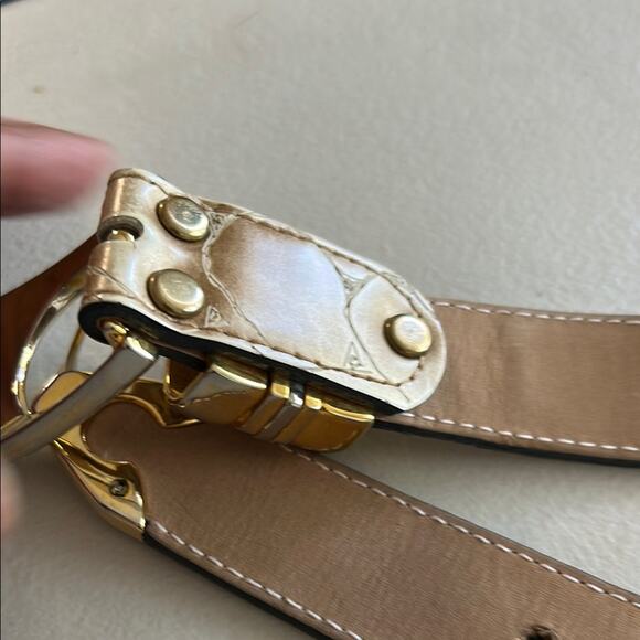 B.B. Simon Gold and Black Leather Belt with Shiny Buckle - Picture 7 of 10